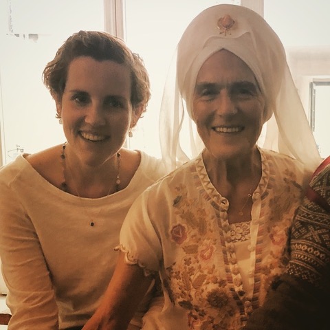 Erfahrungsbericht Bettina Breunig über das Khalsa Way Prenatal Teacher Training mit Gurmukh Kaur Khalsa // Mama Yoga Blog MOMazing